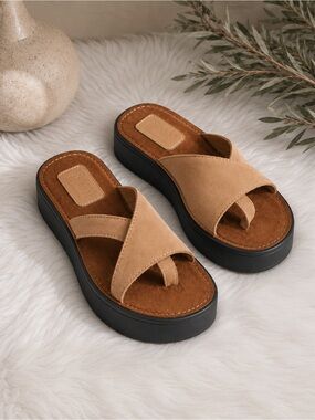 NWOT TSONGA South African Tan Genuine Suede Leather Platform Sandal Tribal Boho